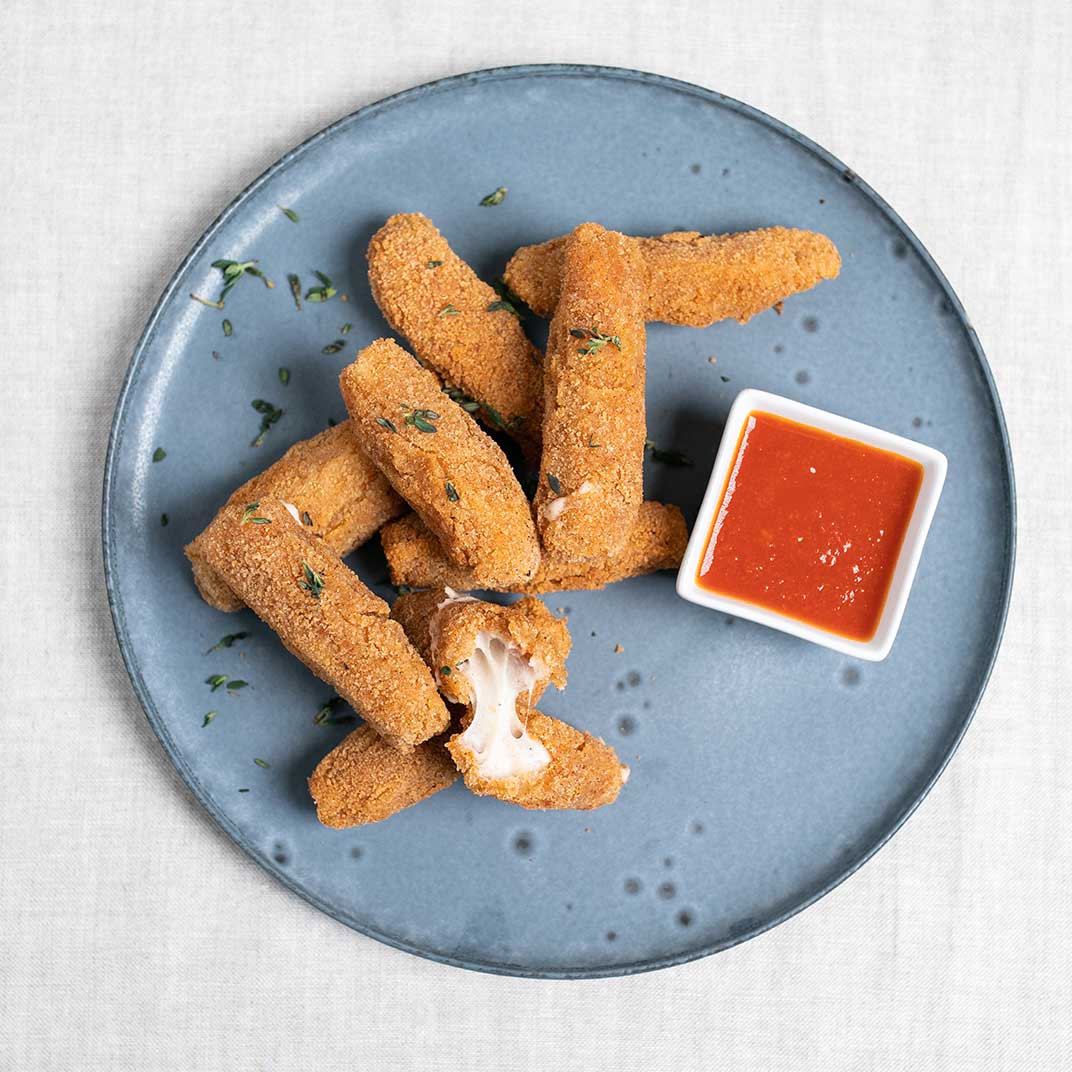 Mozzarella-Sticks mit Dip-Sauce